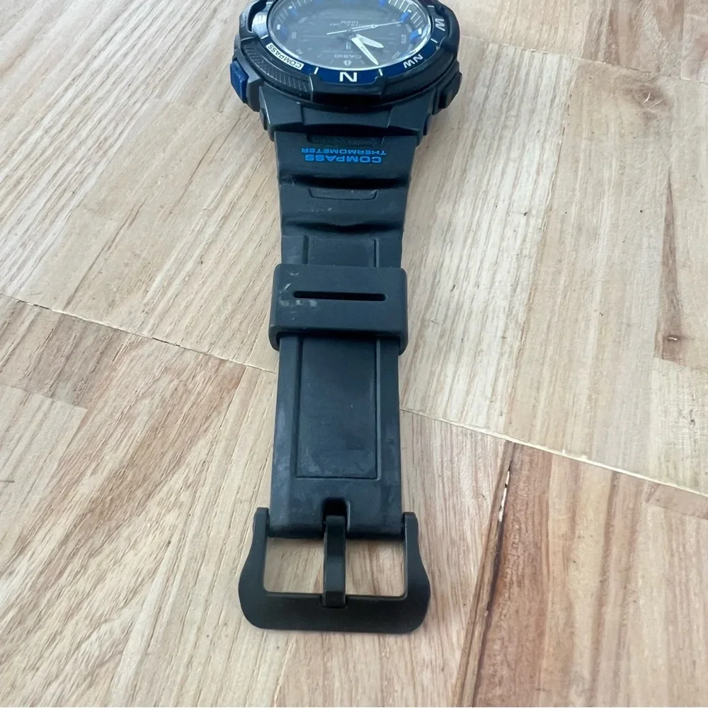 Casio mens analog digital blue black compass sport watch NEW BATTERY